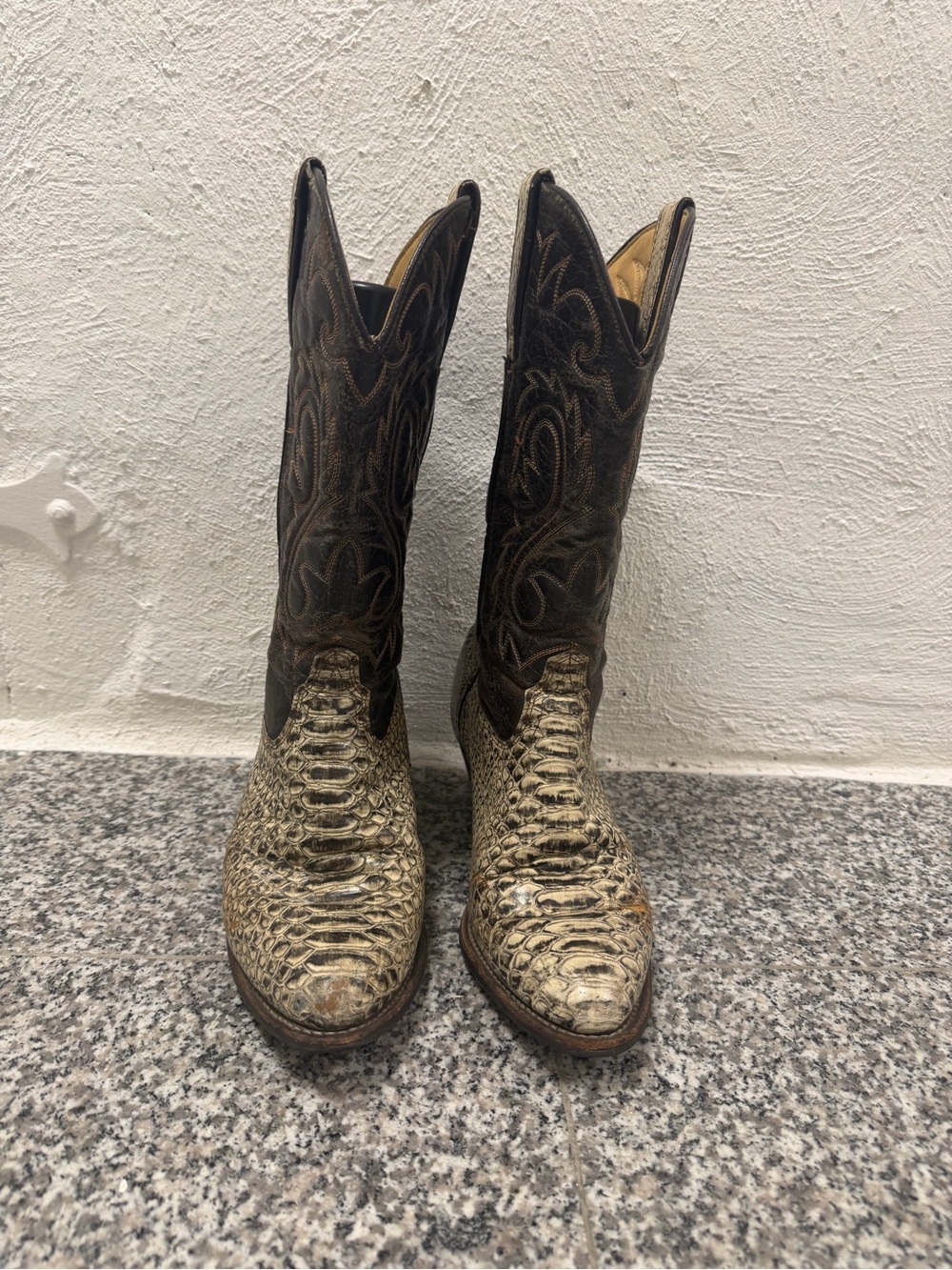 Vintage Snakeskin Toe Western Cowboy Boots in Dark Brown & Cream